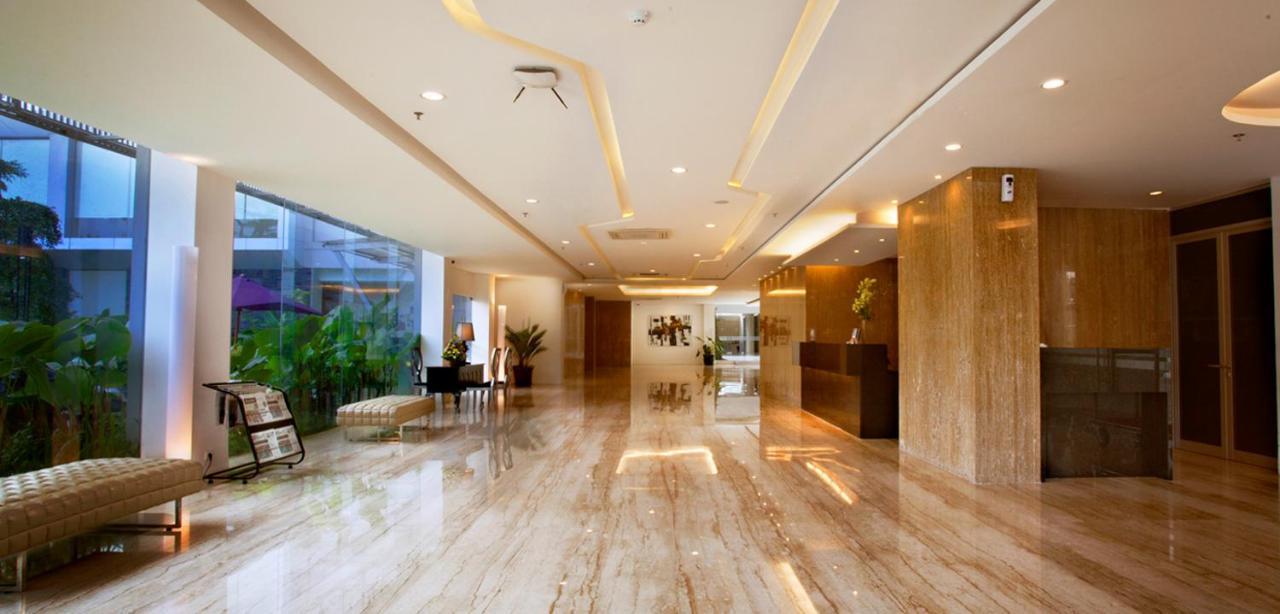 Yasmin Hotel Karawaci Tangerang Exterior photo