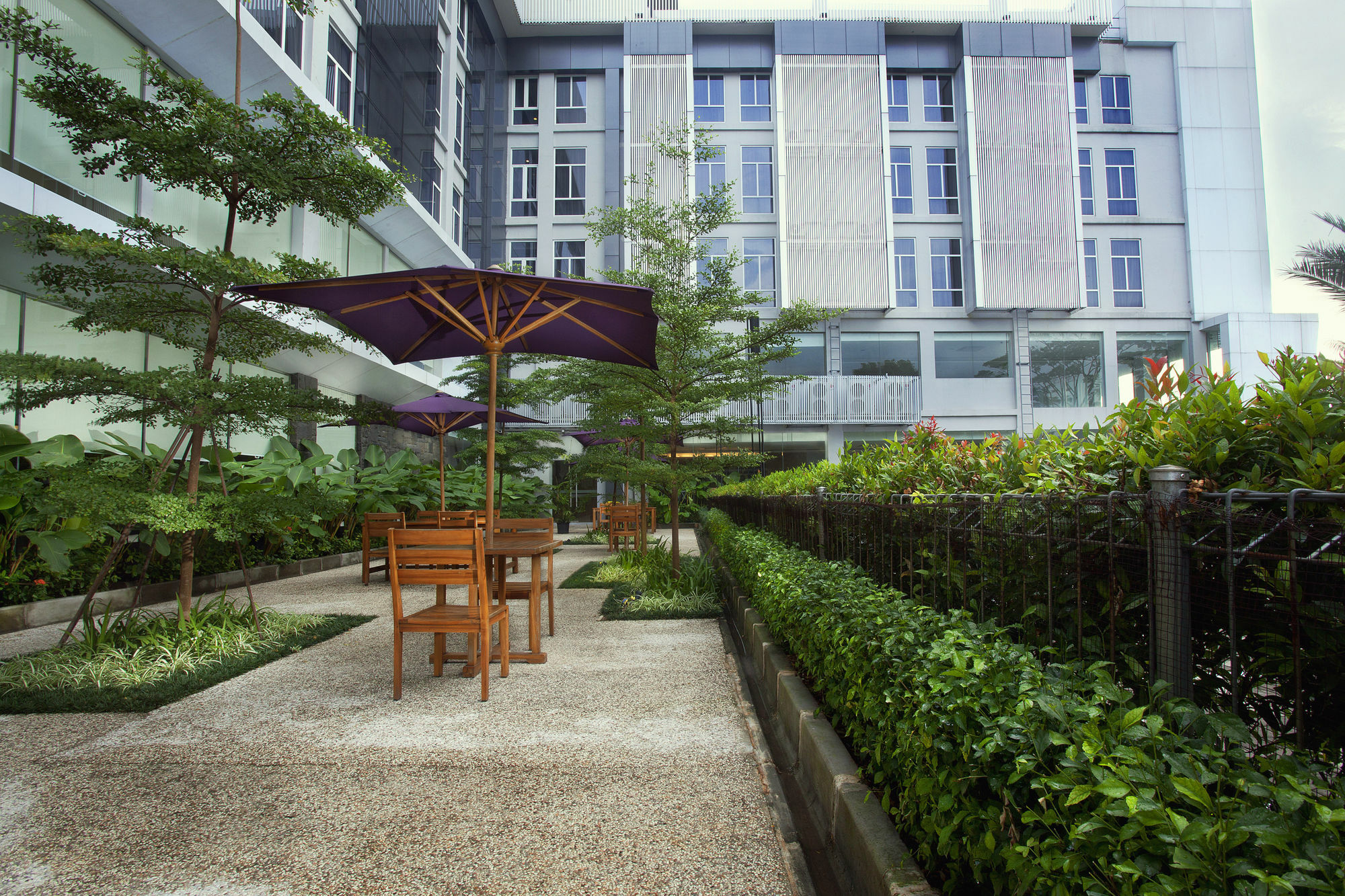 Yasmin Hotel Karawaci Tangerang Exterior photo